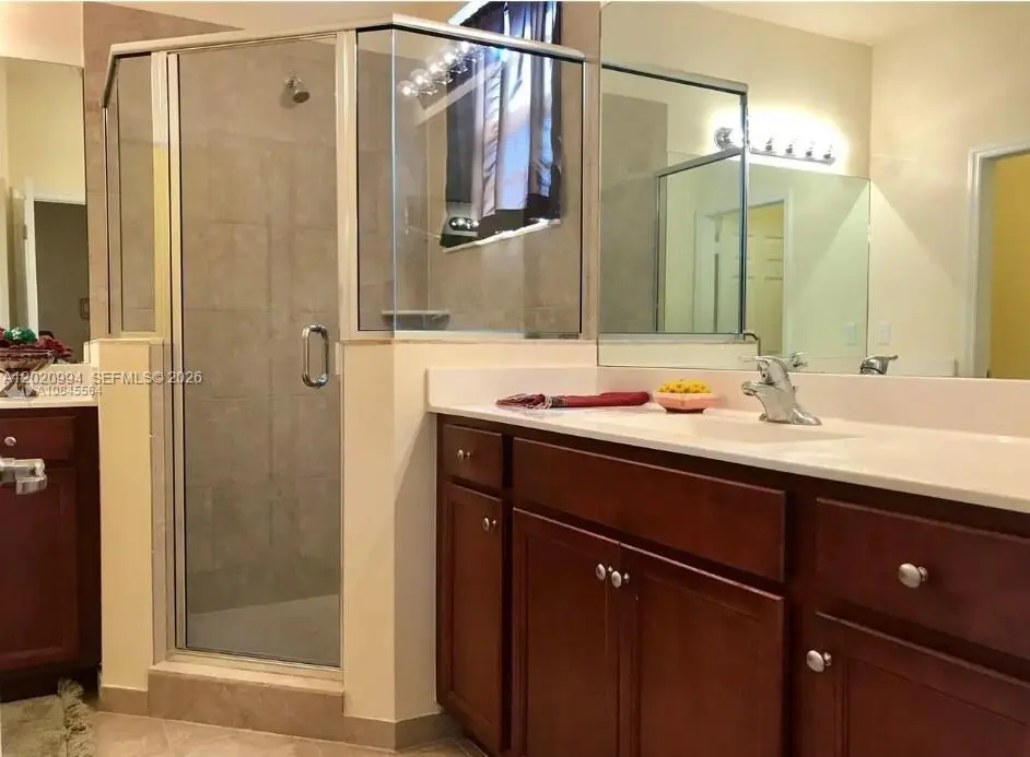 2 of 3 - 5919 Nw 56th Place, Tamarac, FL