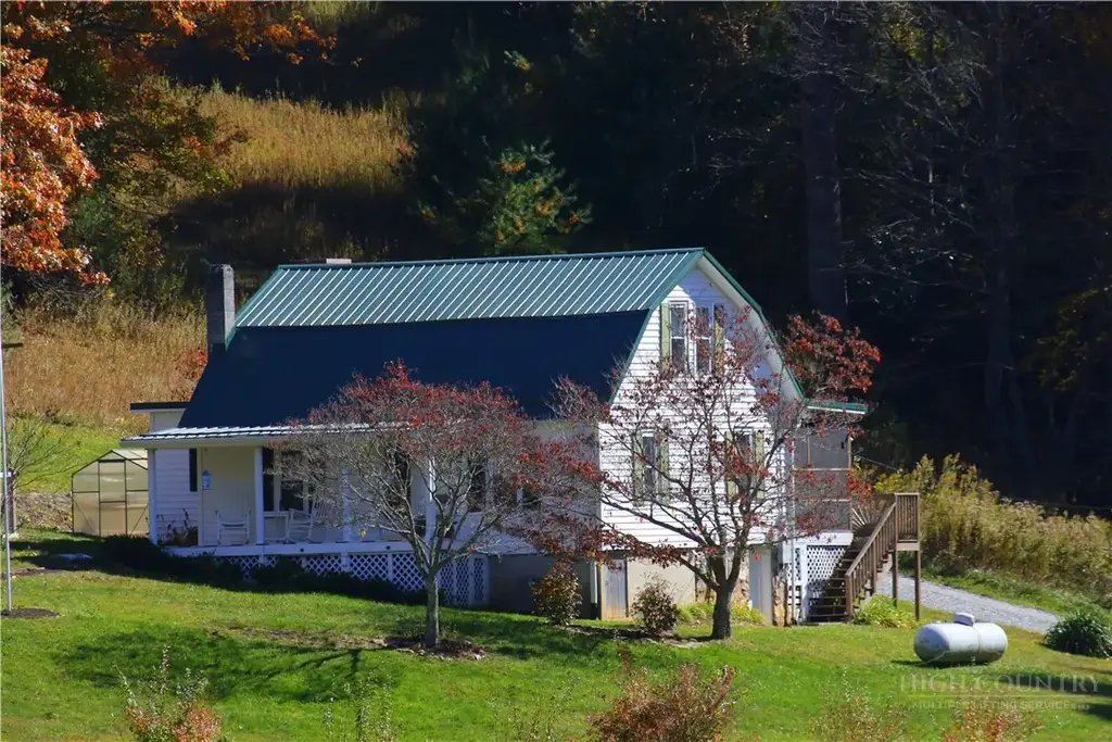 209 Abshers Lane, Sparta