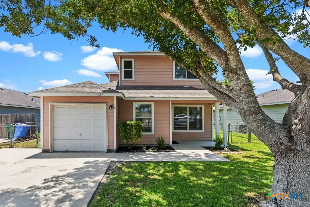 527 Roosevelt Drive, Seguin
