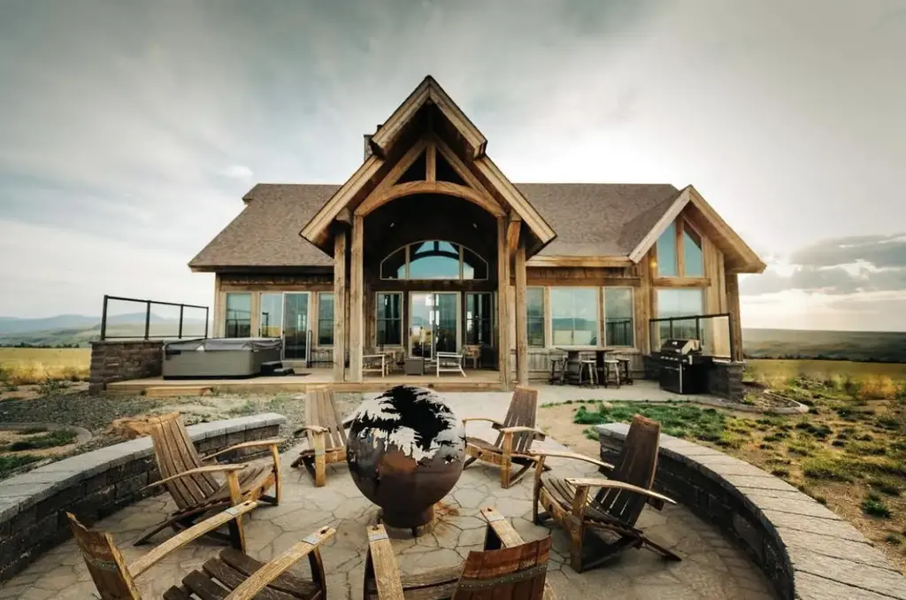 180 Peacemaker Ridge, Belt