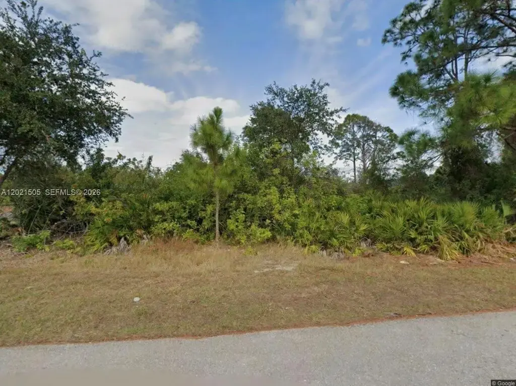 2706 7th St West, Lehigh Acres