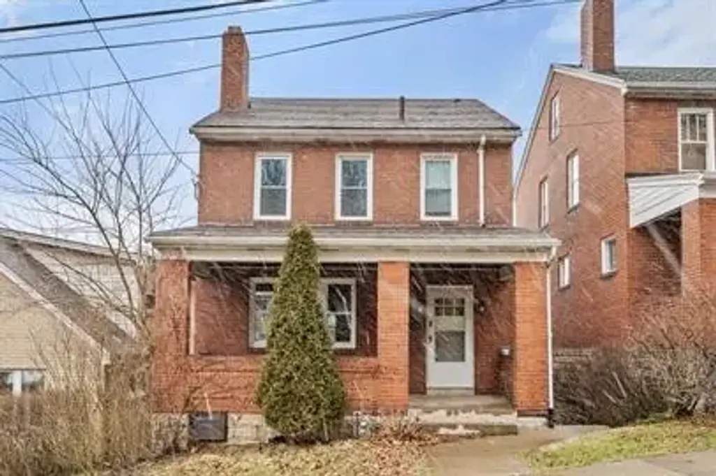 139 Sumner Avenue , Forest Hills Boro