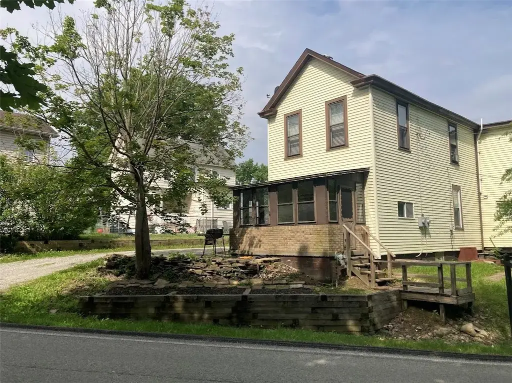 4974 Williamsport Road , Forward