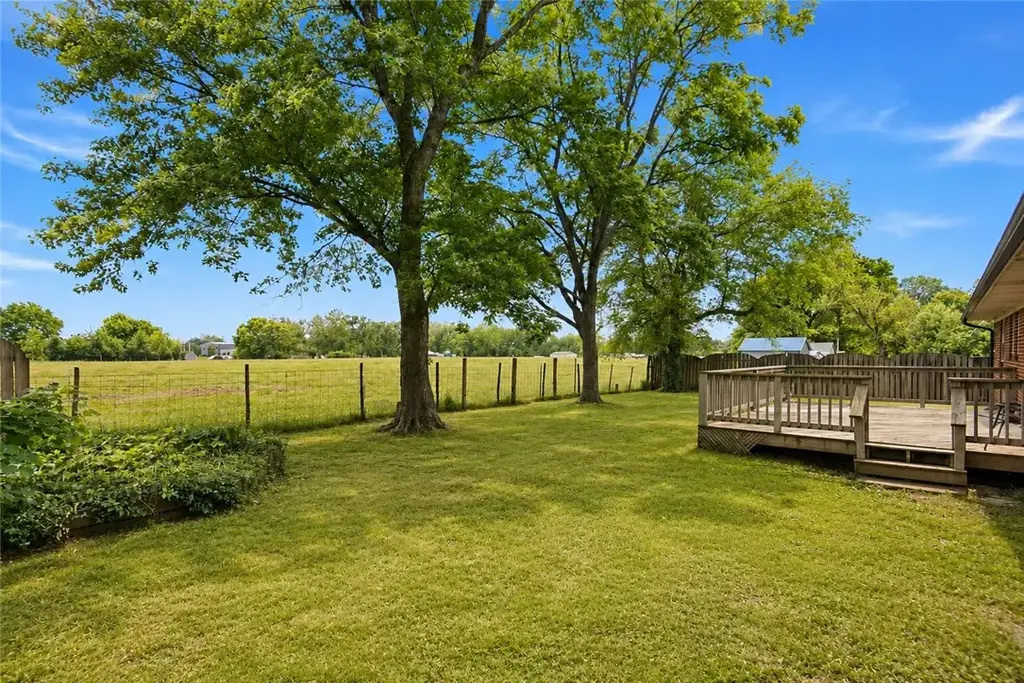 204 Kimberly Lane, Rogers