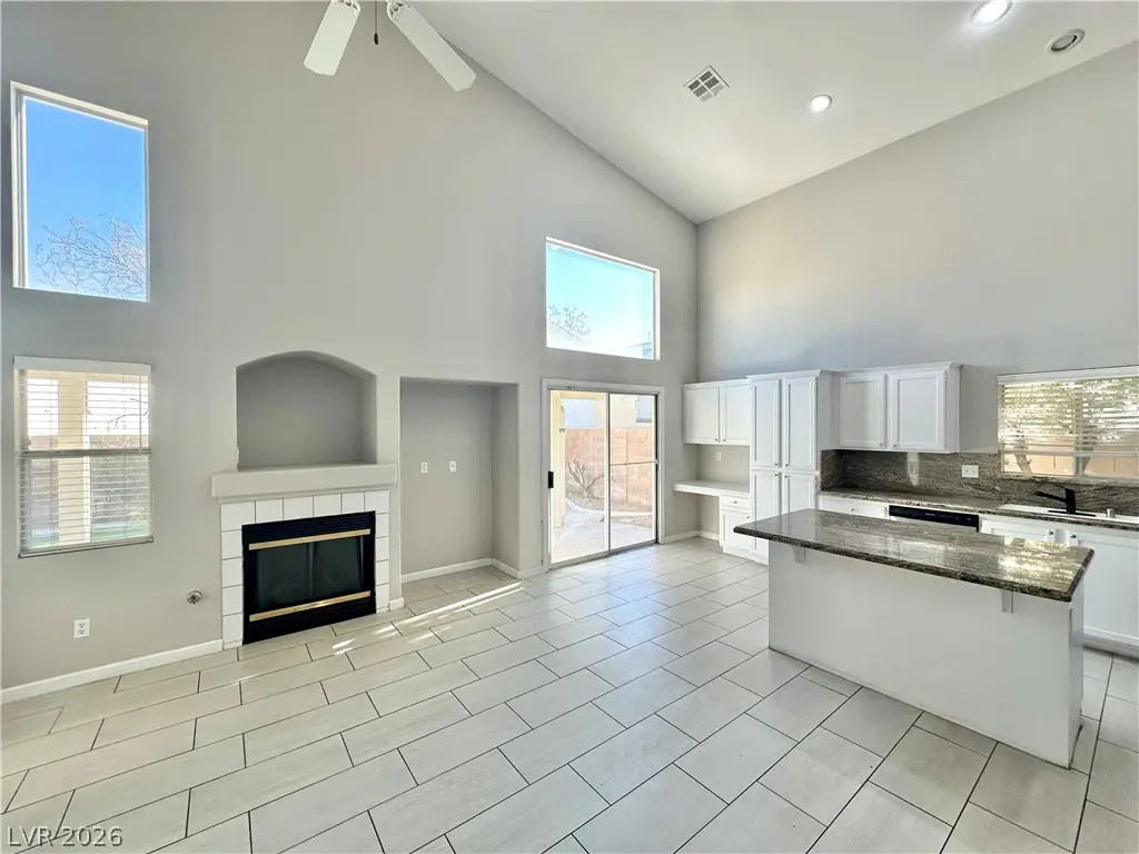 8316 Windchase Avenue, Las Vegas