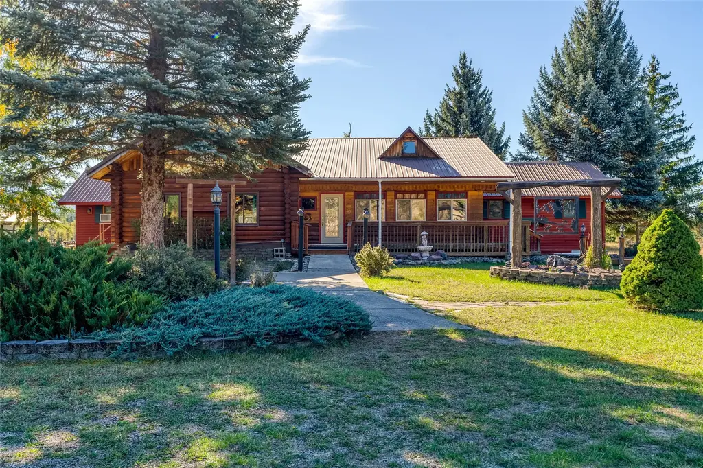 2237 Grave Creek Road, Eureka