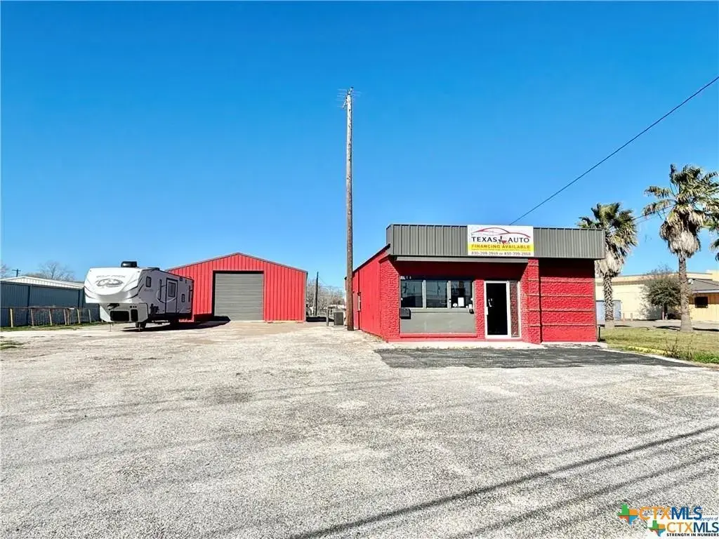 3304 Houston Highway, Victoria