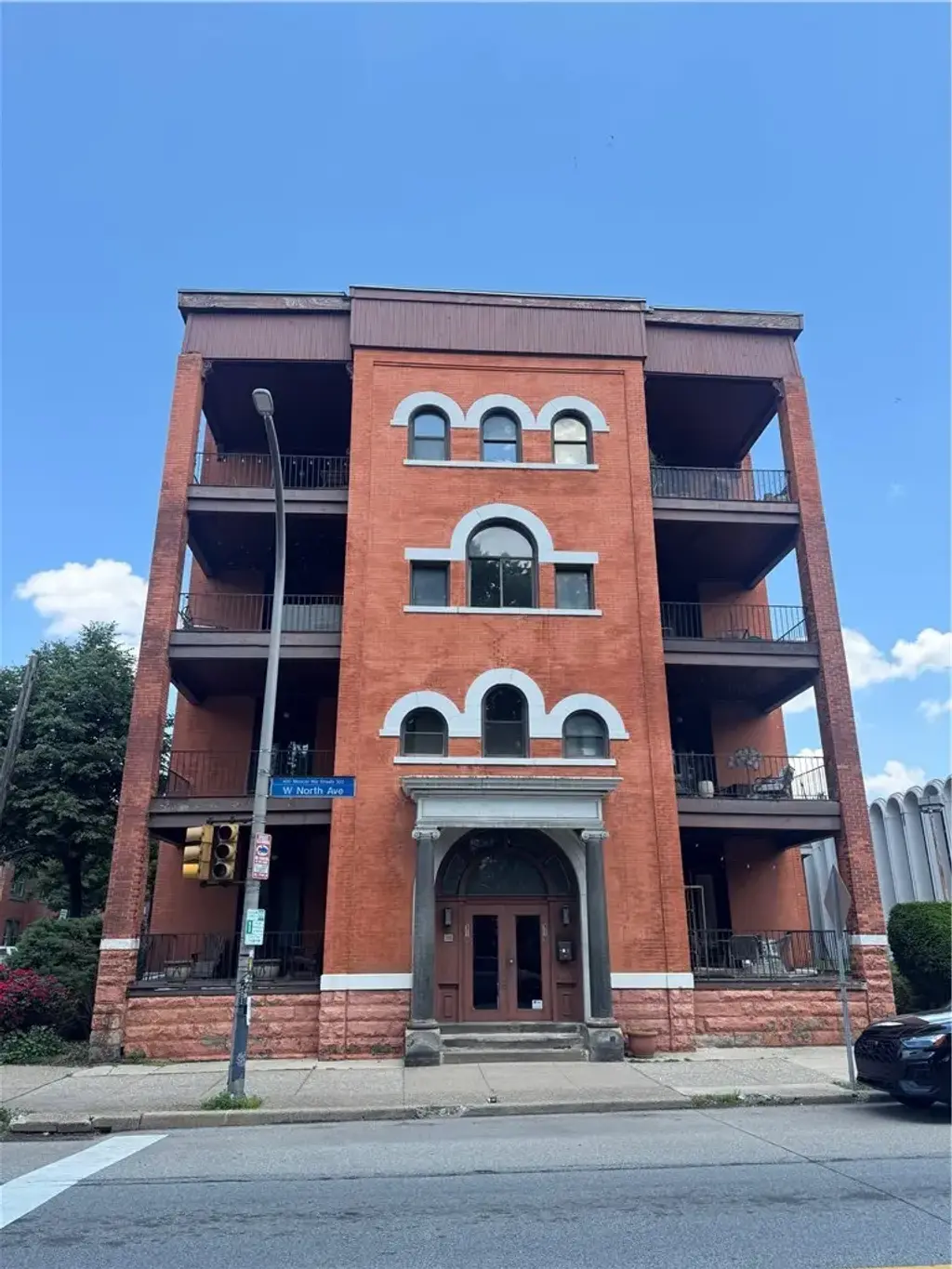 316 North Avenue C, Central North Side