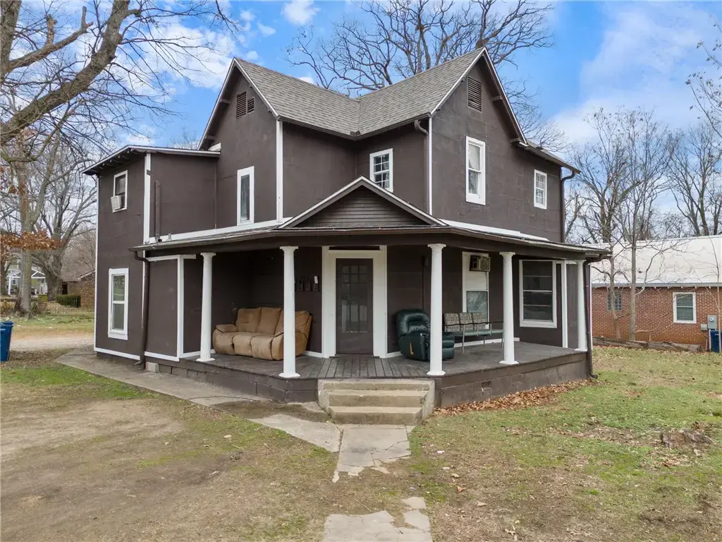 622 S Wright Street, Siloam Springs
