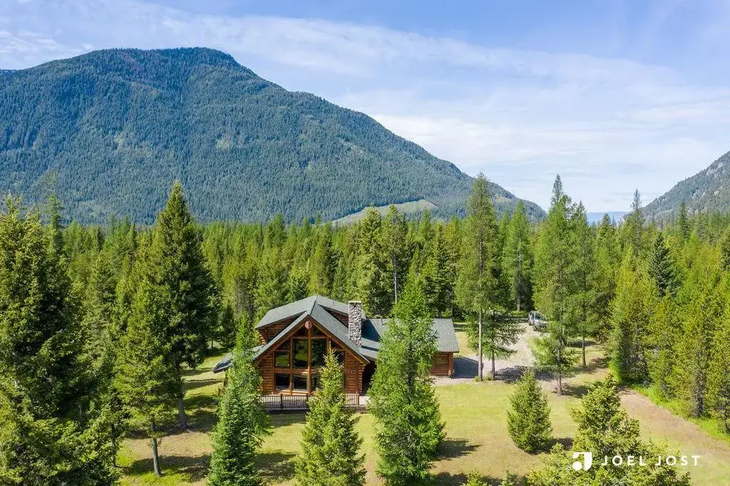 5379 Flathead Ranch Road, Columbia Falls