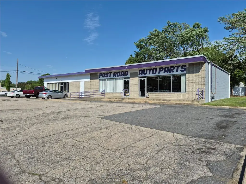 1620 Post Rd, Warwick