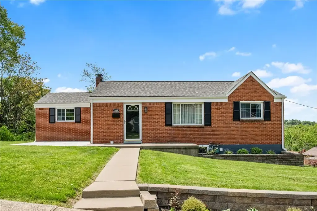 904 Sunnyside Drive, West Mifflin