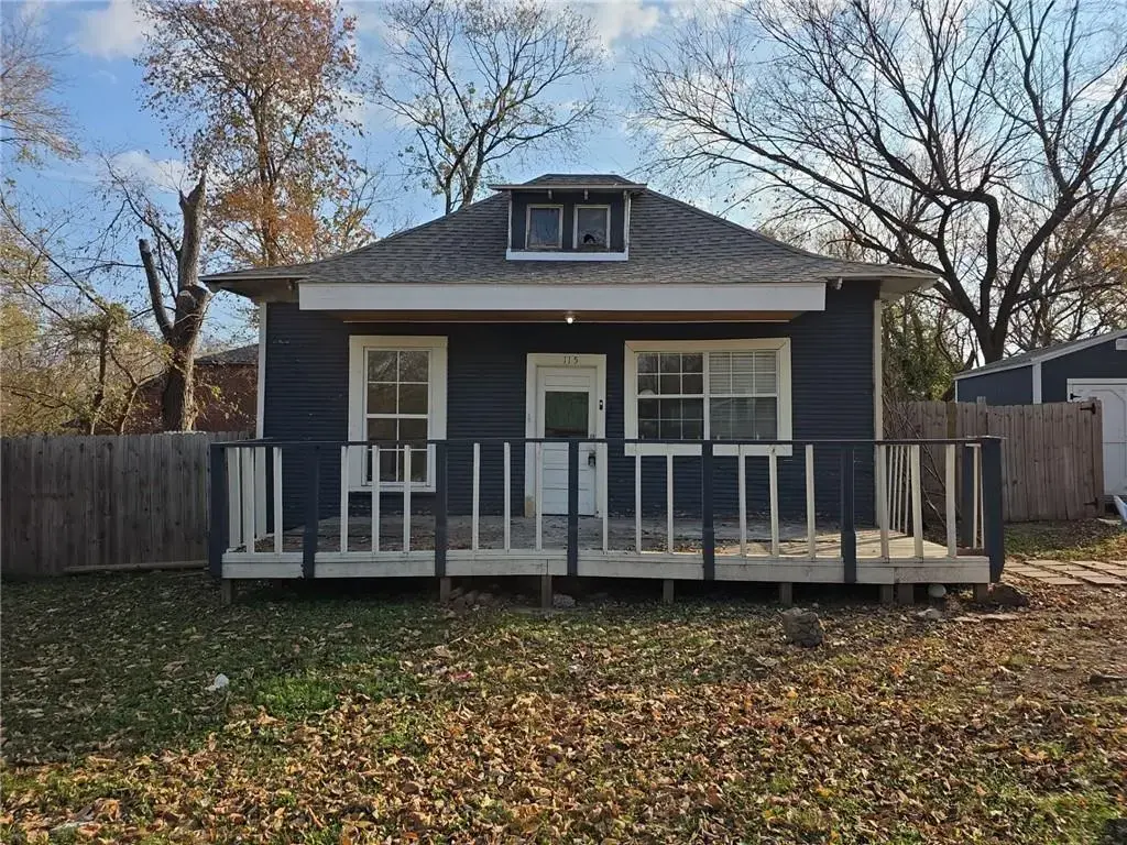 115 N Britt Street, Siloam Springs