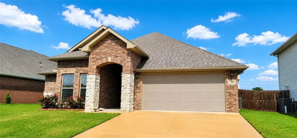 2380 Cameo Lane, Bentonville
