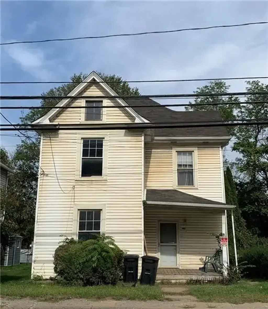 140 Mcgovern Boulevard , Coraopolis