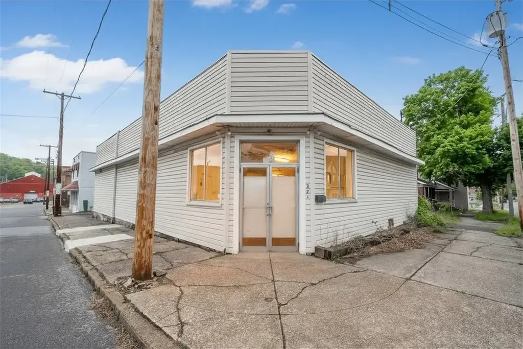 569-571 Coleman Avenue , Greater Johnstown School District