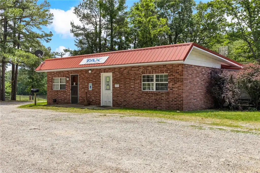 10381 N 7 Highway, Harrison