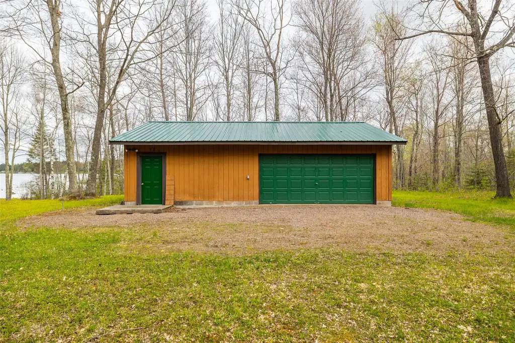5807 Strom Road, Winter