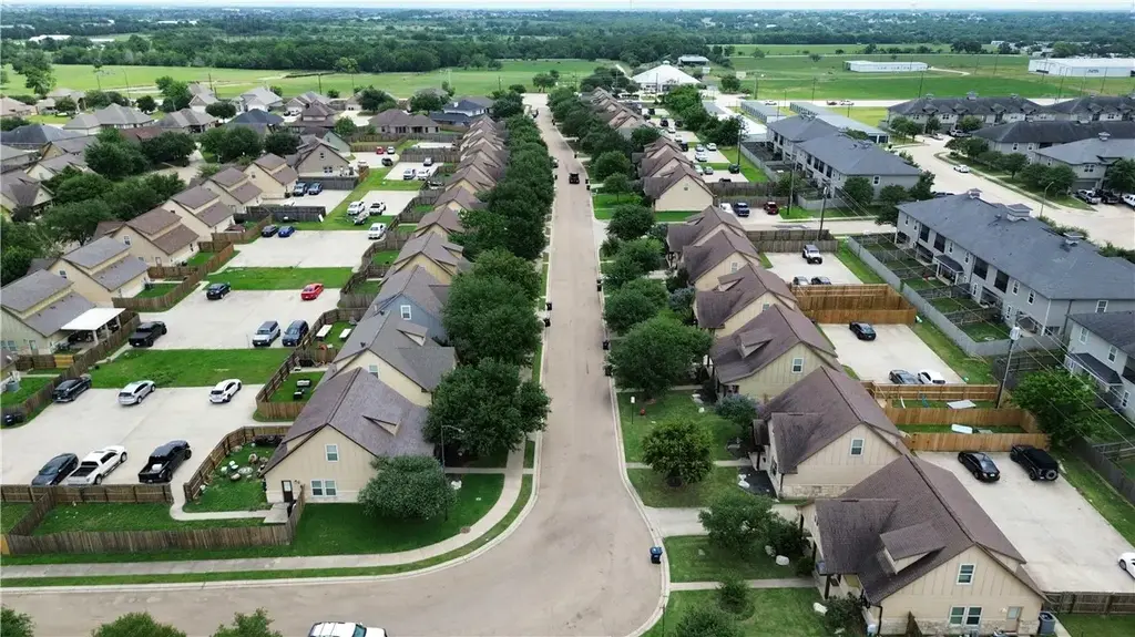 3360 Keefer Loop, College Station