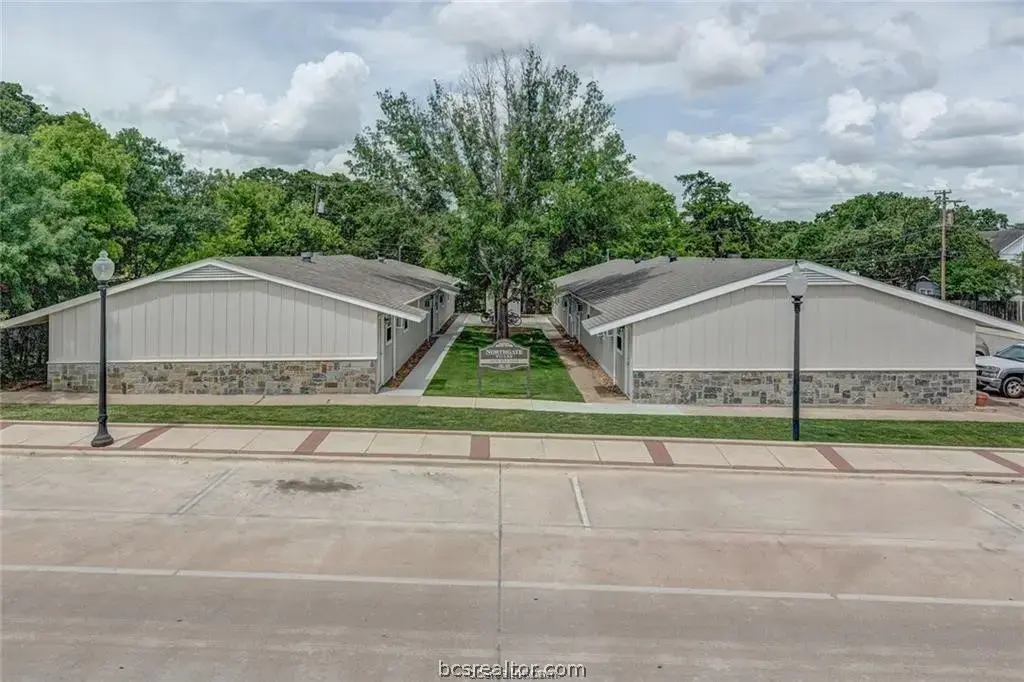 4305-4309 College Main Street, Bryan