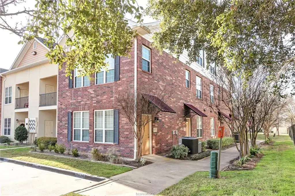 801 Luther Street W 1401, College Station