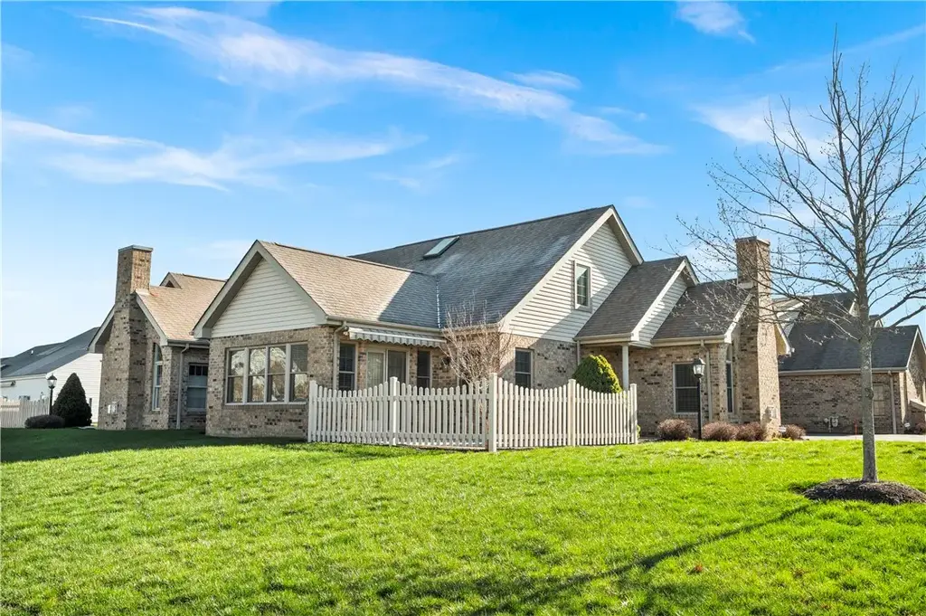 7016 Berringer Court, Moon/Crescent