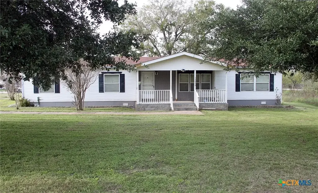 12000 Mustang Mesa Drive, Buda