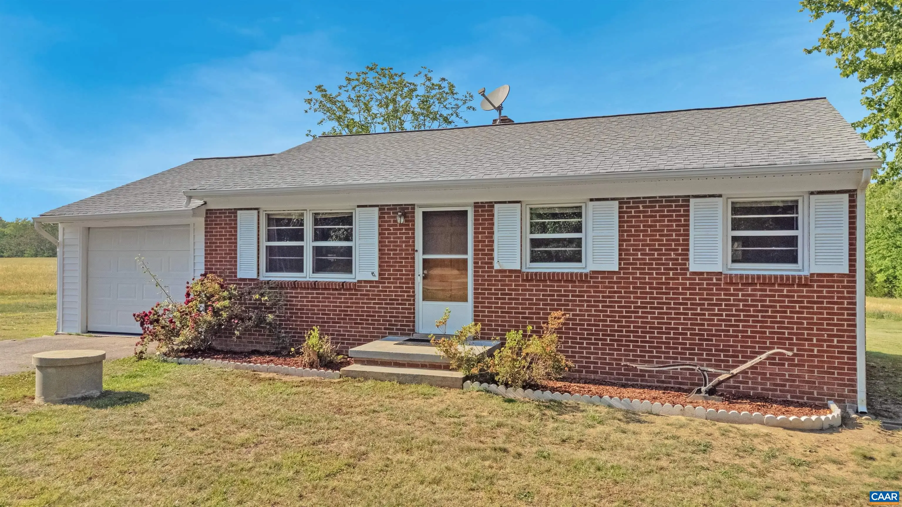 712 Fredericks Hall Rd, Bumpass