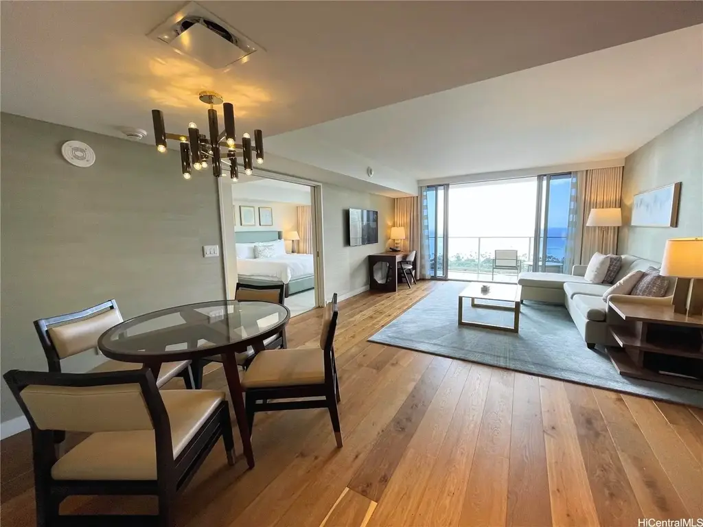 383 Kalaimoku Street # 2605, Honolulu