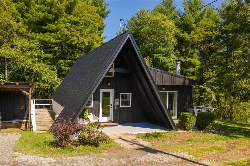 74 Winter Circle Circle, Glade Valley