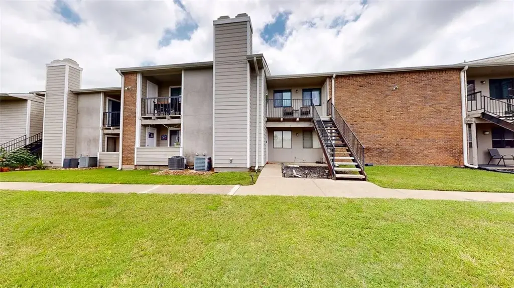 1901 Holleman Drive W 412, College Station
