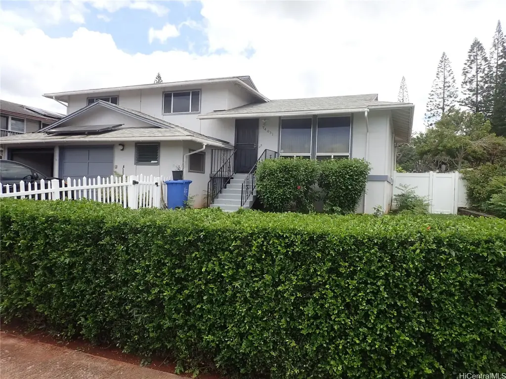 94-51 Puanane Loop, Mililani