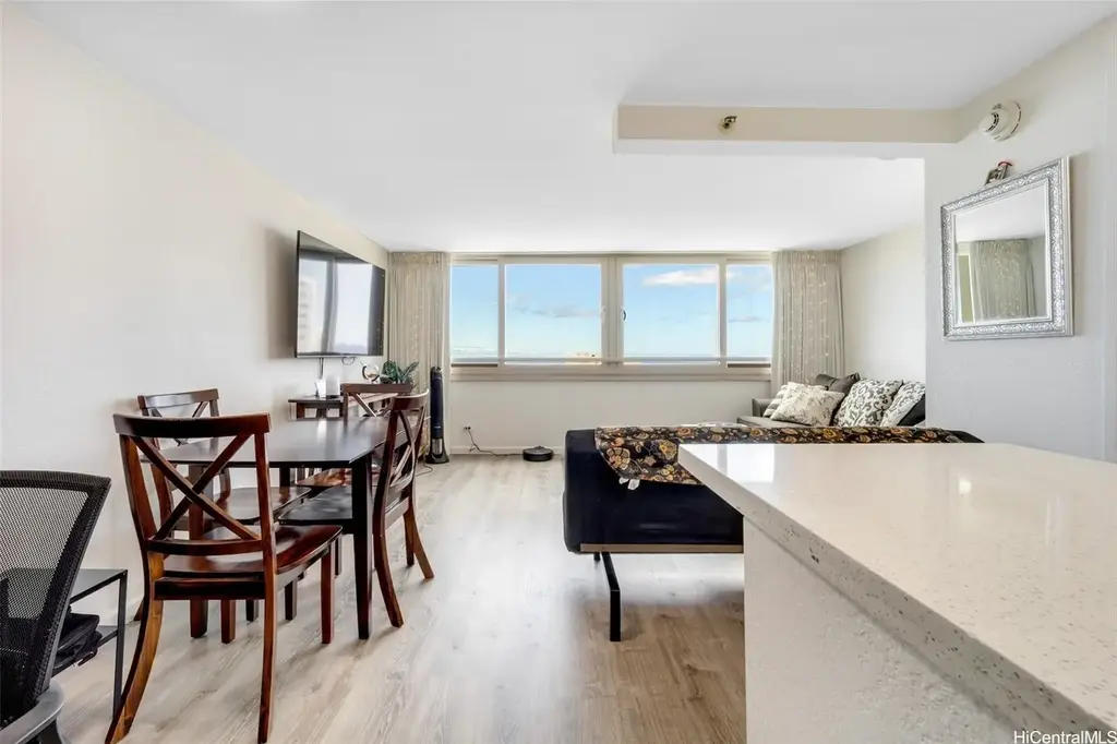 445 Seaside Avenue # 3820, Honolulu