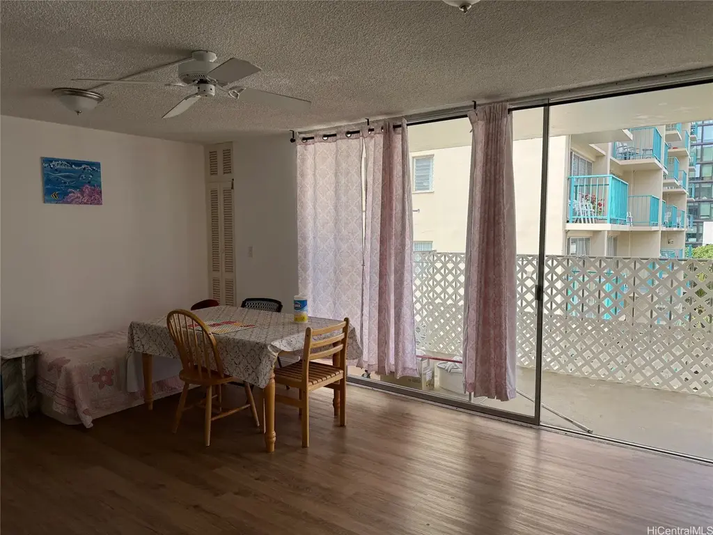 2355 Ala Wai Boulevard # 908, Honolulu
