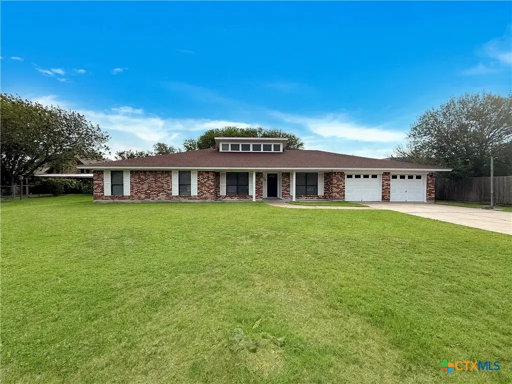 420 El Camino Real Street, Port Lavaca