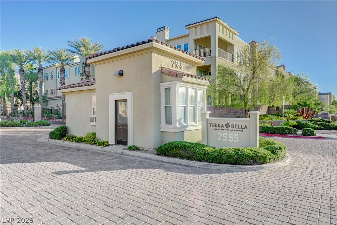2555 Hampton Road 2207, Henderson