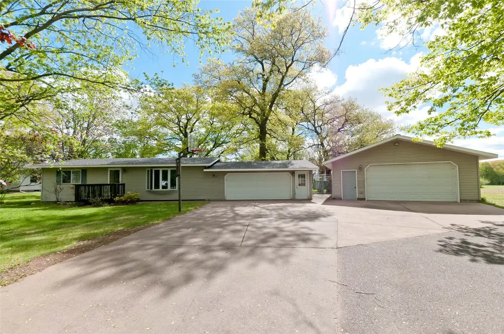 1661 20 1/2 Street, Rice Lake