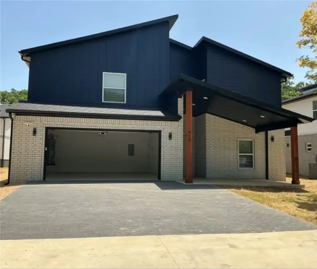 916 N Sang Avenue, Fayetteville