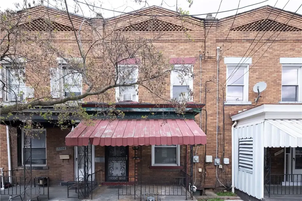 1204 Woodland Avenue, Brighton Heights