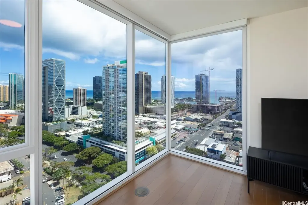 (unit #2703) 888 Kapiolani Boulevard, Honolulu