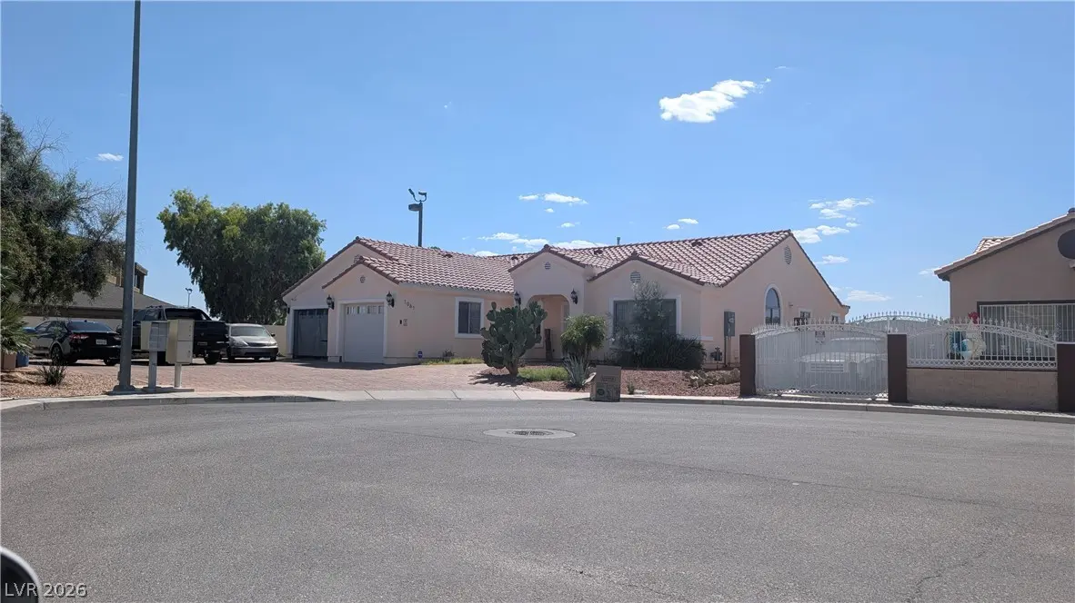 Photo of Listing #2784596