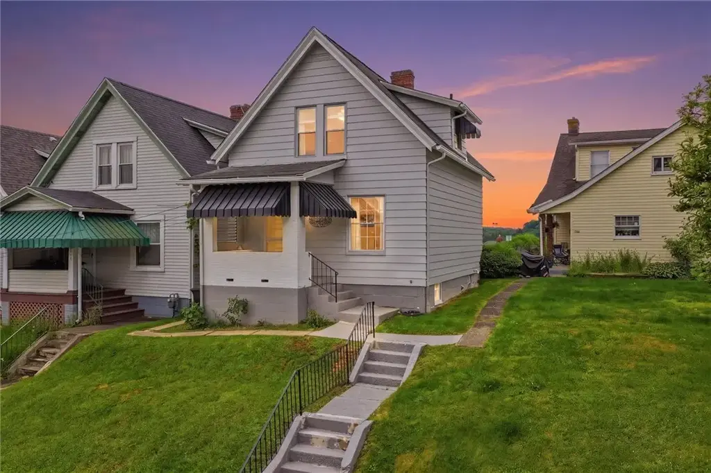 724 Saint Clair Avenue, Jeannette