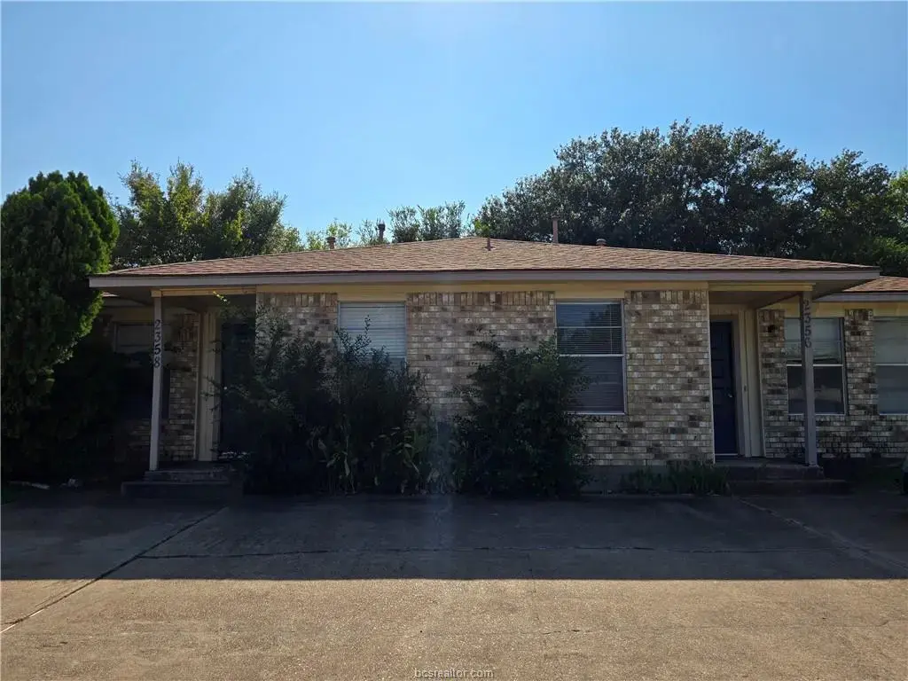 2356/2358 Cornell Drive, College Station