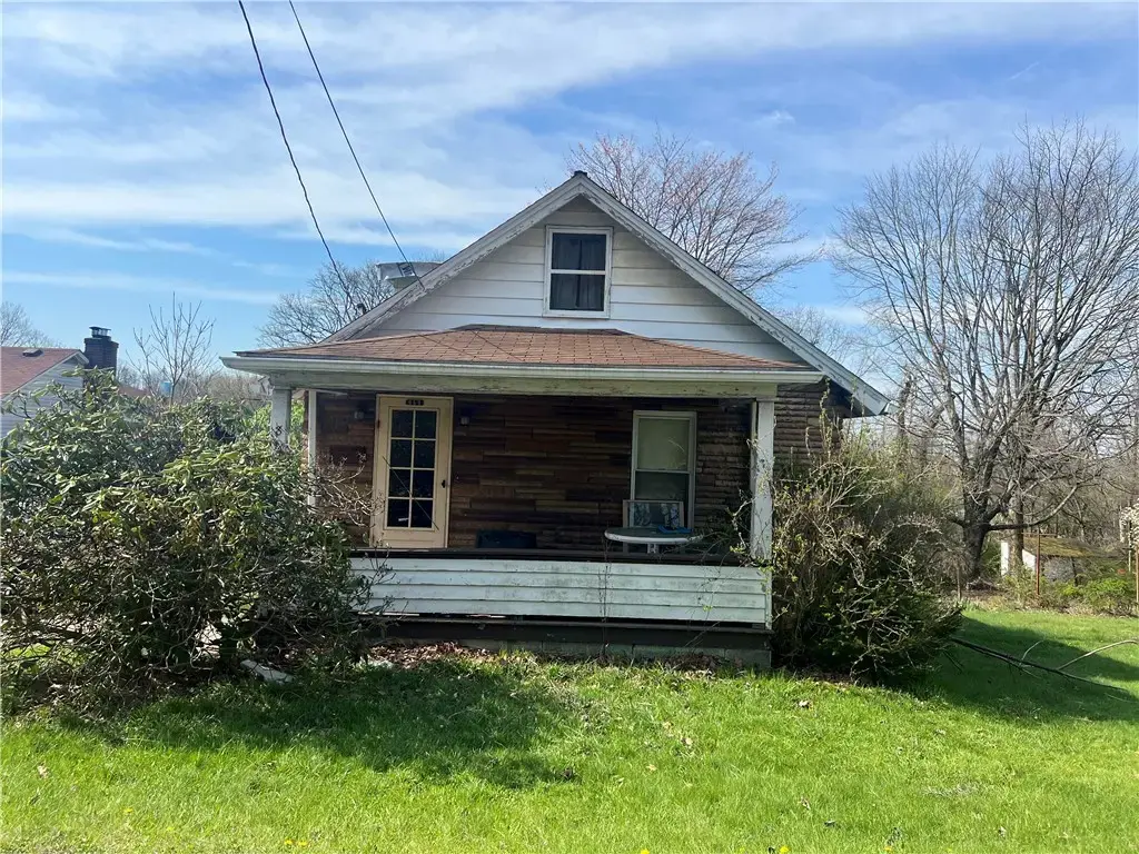 869 Hill Drive , New Kensington