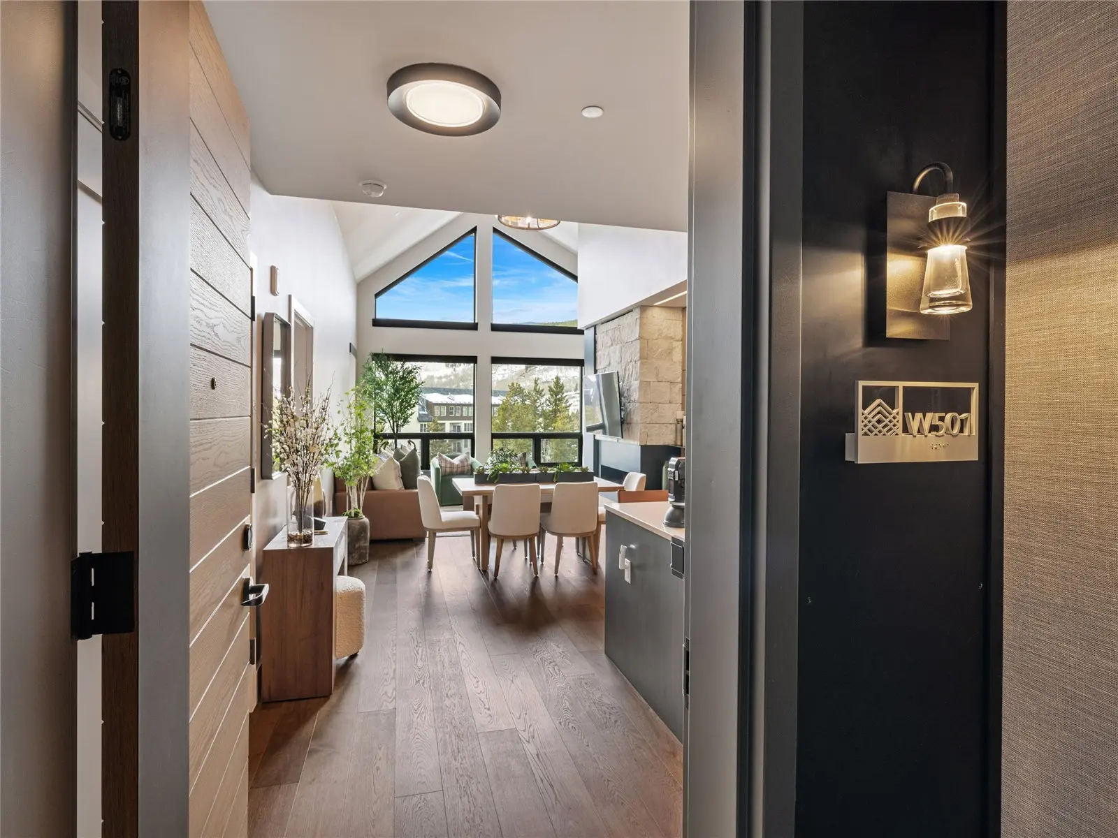 75 Hunkidori Court W501, Keystone