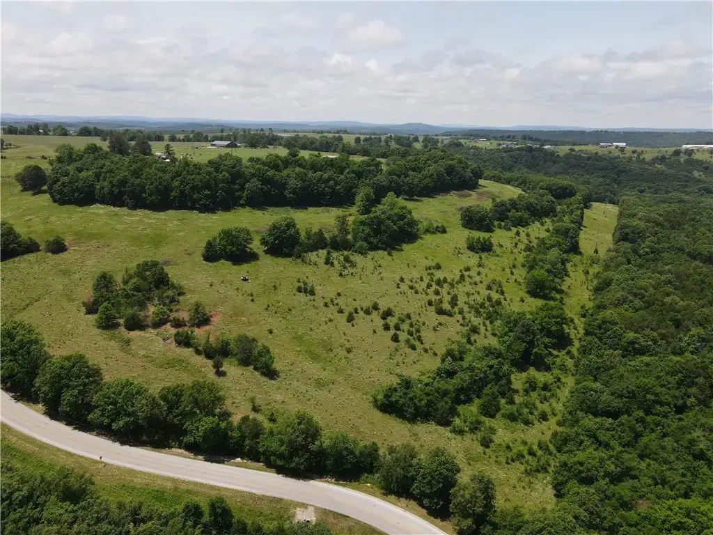 32701 Highway 295, Hindsville