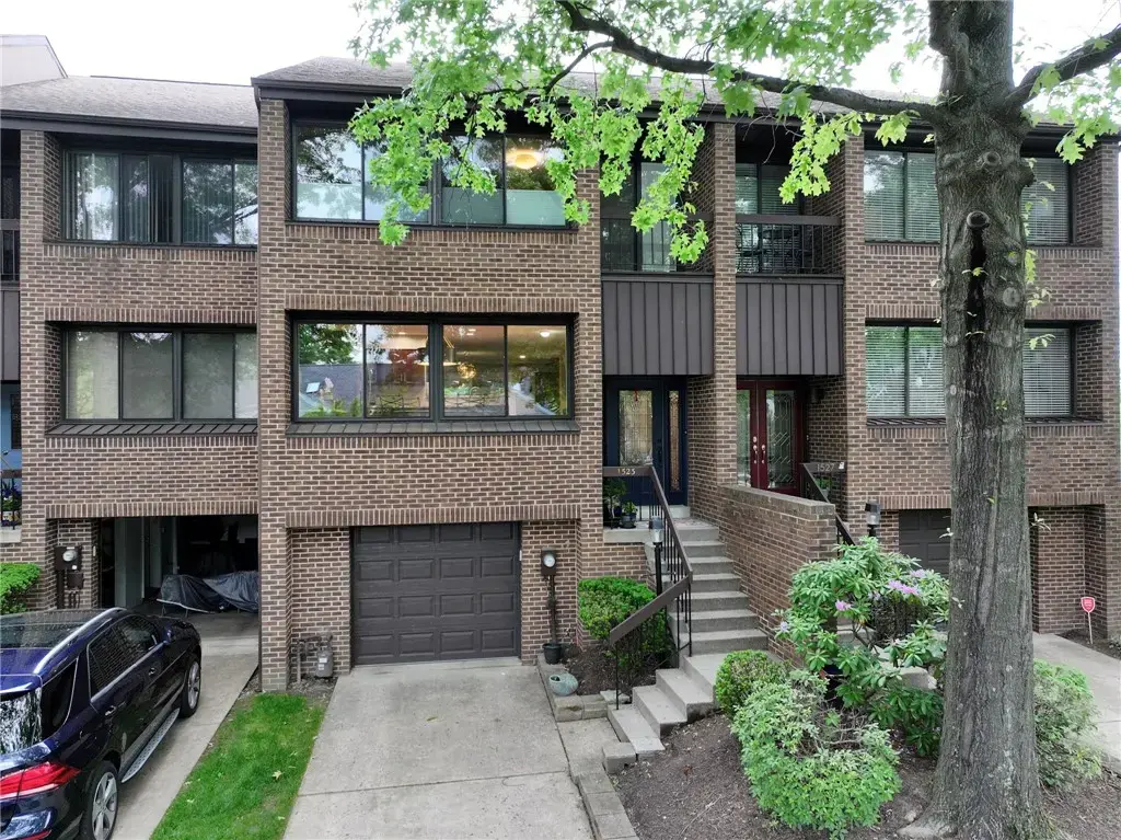 1523 Merion Lane , Oakmont