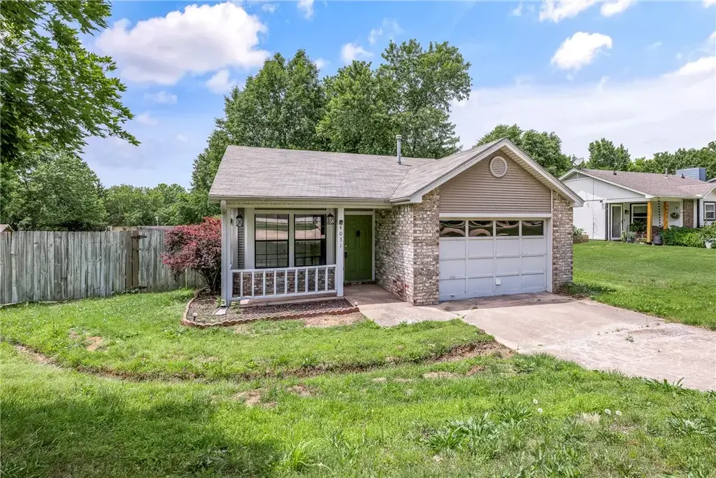 4031 Old Missouri Road, Fayetteville