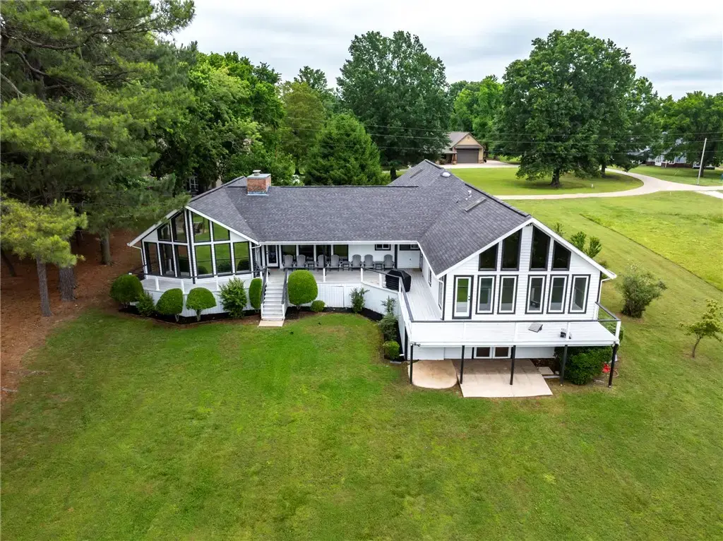 10742 Sycamore Road, Lowell
