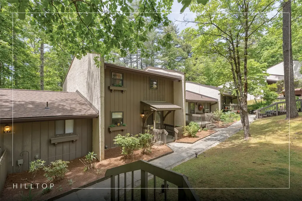 72 Dogwood Knob 12b, Sapphire